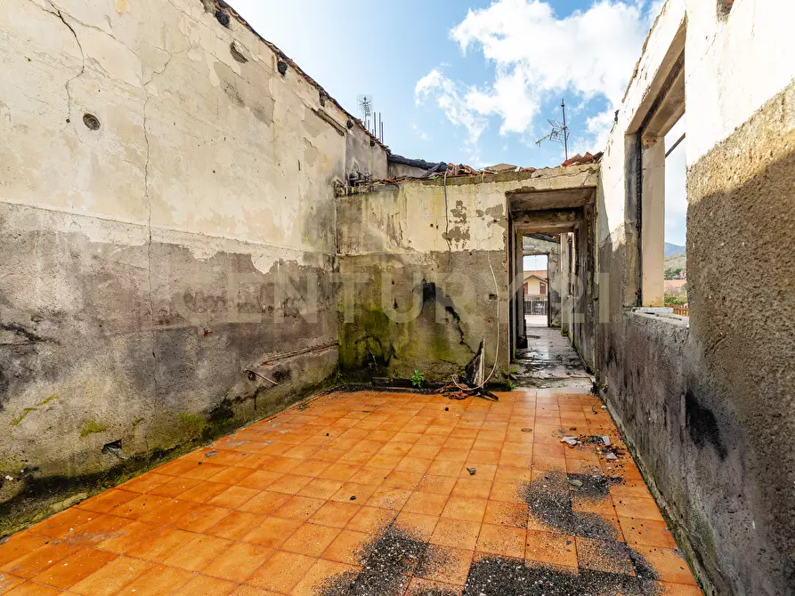 Immagine 16 di Attico in vendita  in via guglielmo marconi 26 a Zafferana Etnea