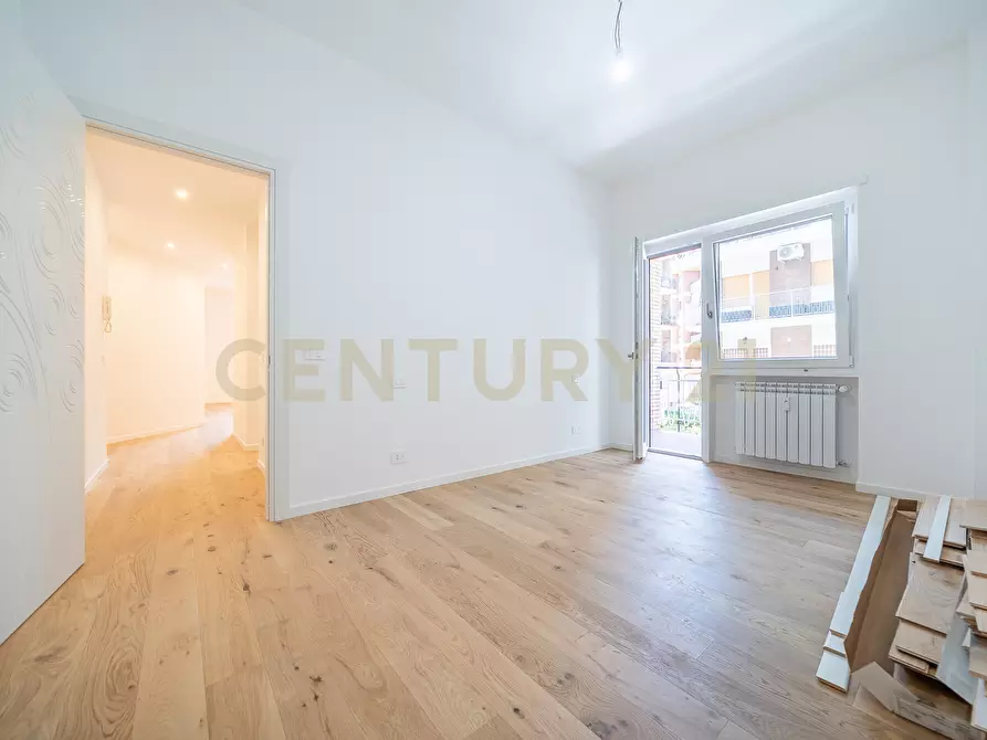 Immagine 47 di Trilocale in vendita  in Via Carlo Dossi 80 a Roma