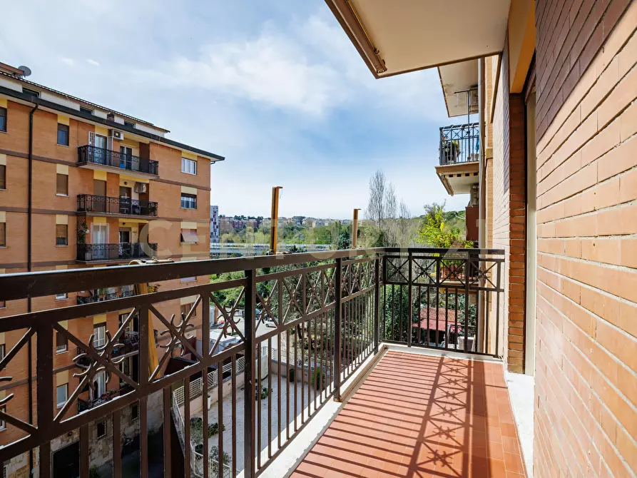 Immagine 42 di Quadrilocale in vendita  in Via di Valle Aurelia 130 a Roma