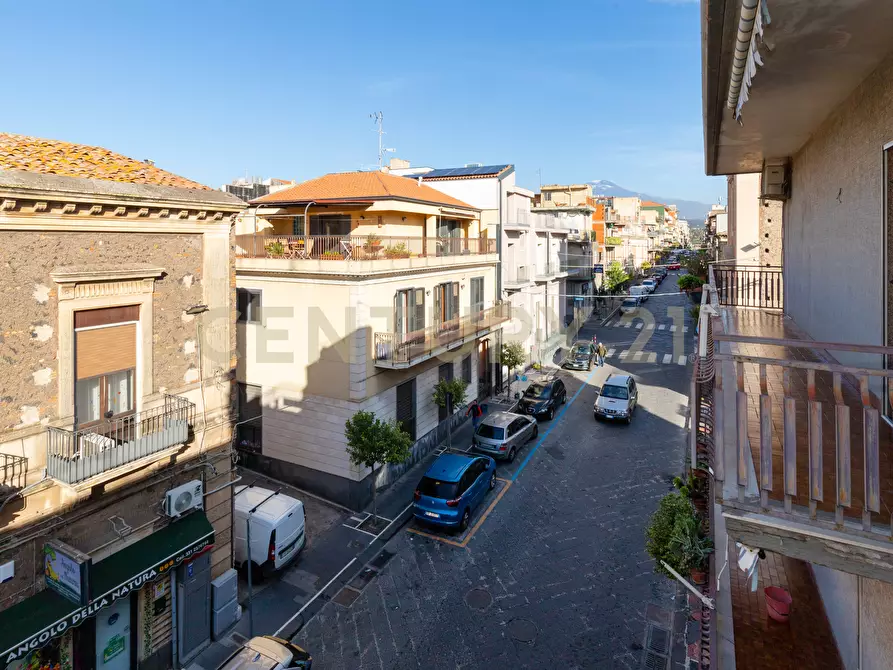 Immagine 10 di Pentalocale in vendita  in Piazza Giovanni Longo 122 a Misterbianco