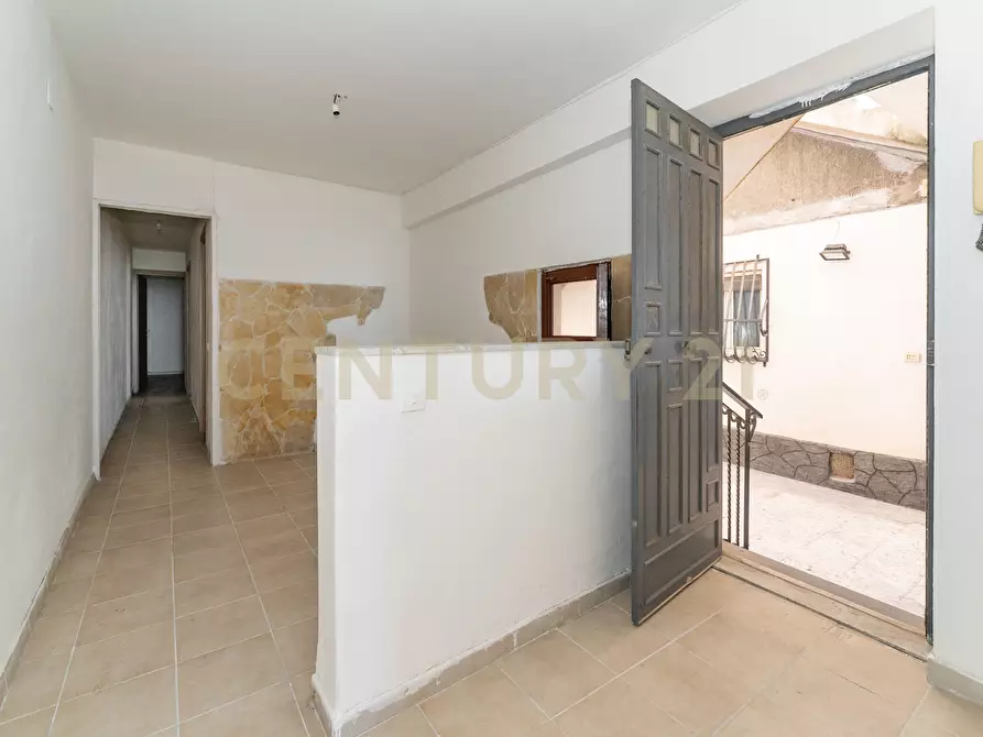 Immagine 23 di Quadrilocale in vendita  in Stradale Cravone 105 a Catania
