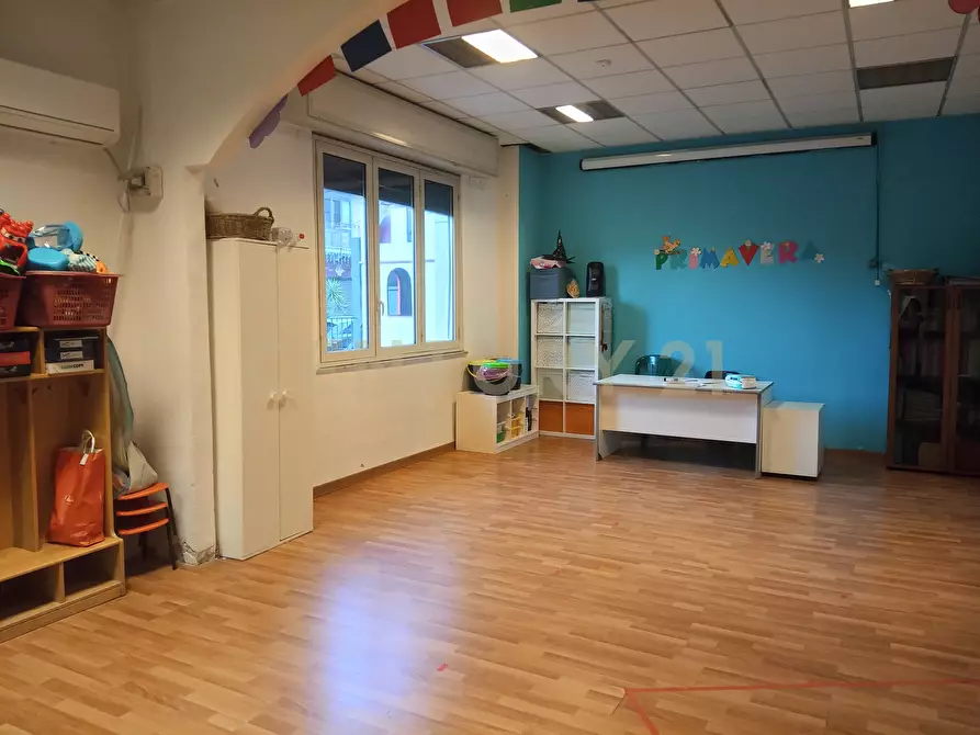 Immagine 37 di Ufficio in vendita  in Via Nazionale 51 a Camporotondo Etneo