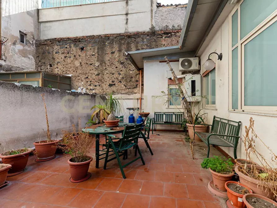 Immagine 36 di Trilocale in vendita  in Via Zuccarelli 70 a Catania
