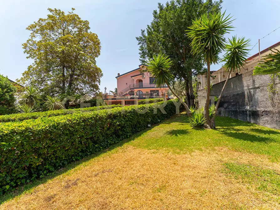 Immagine 11 di Villa in vendita  in Via Salemi 18 a Mascalucia