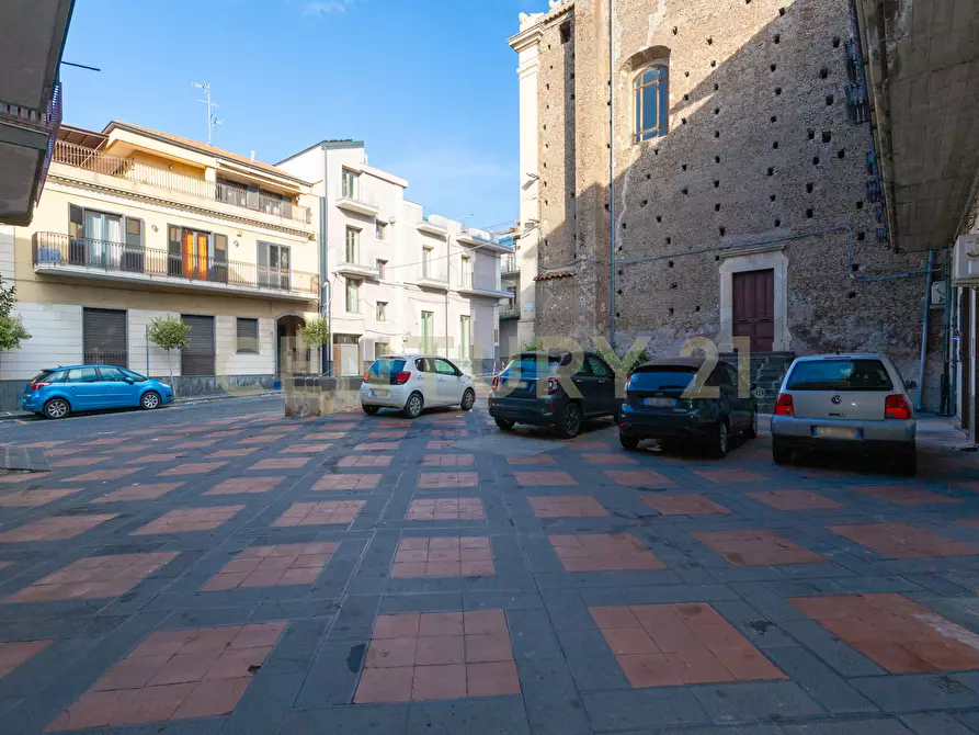 Immagine 20 di Pentalocale in vendita  in Piazza Giovanni Longo 122 a Misterbianco