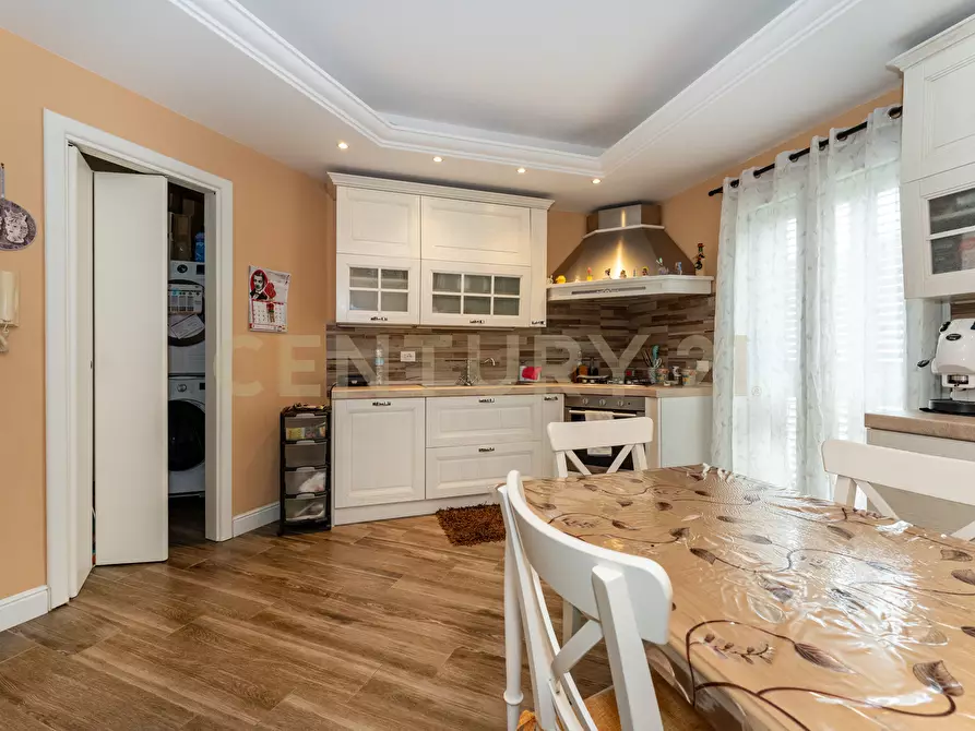 Immagine 43 di Trilocale in vendita  in Corso Indipendenza 230 a Catania