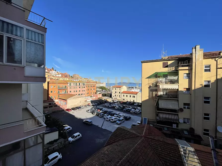 Immagine 17 di Trilocale in vendita  in Via Roma 33 a Monte Argentario