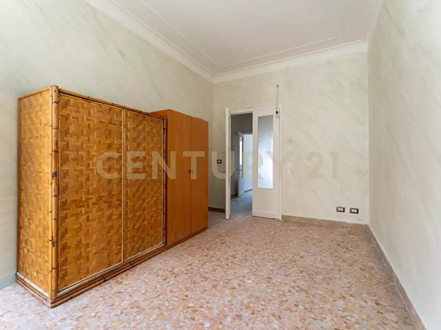 Immagine 17 di Quadrilocale in affitto  in Via Genova 64 a Catania
