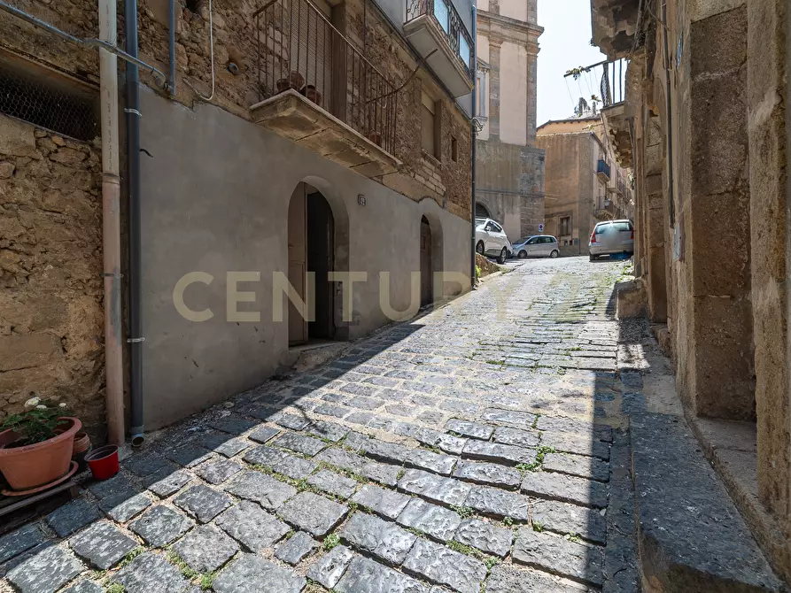 Immagine 5 di Casa indipendente in vendita  in Via Minciardi 38 a Caltagirone