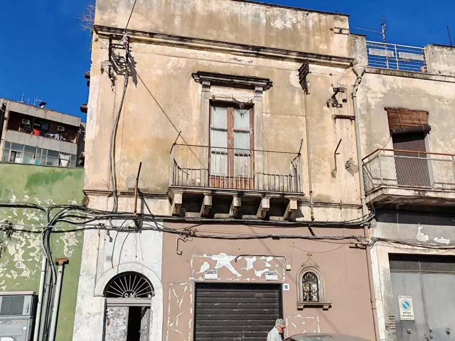 Immagine 1 di Casa indipendente in vendita  in Via Zia Lisa 100 a Catania