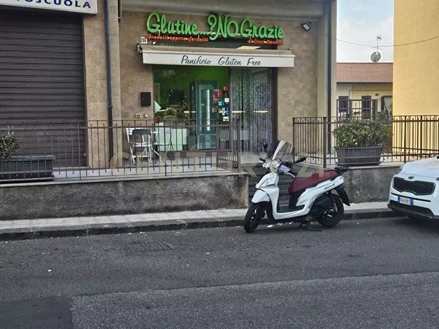 Immagine 4 di Attività commerciale in vendita  in Via Nuovalucello 156 a Catania