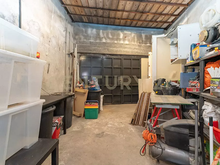 Immagine 43 di Casa indipendente in vendita  in Piazza Guglielmo Marconi 1 a Camporotondo Etneo