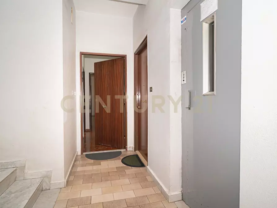 Immagine 1 di Appartamento in vendita  in Via delle Robinie 4 a Catania