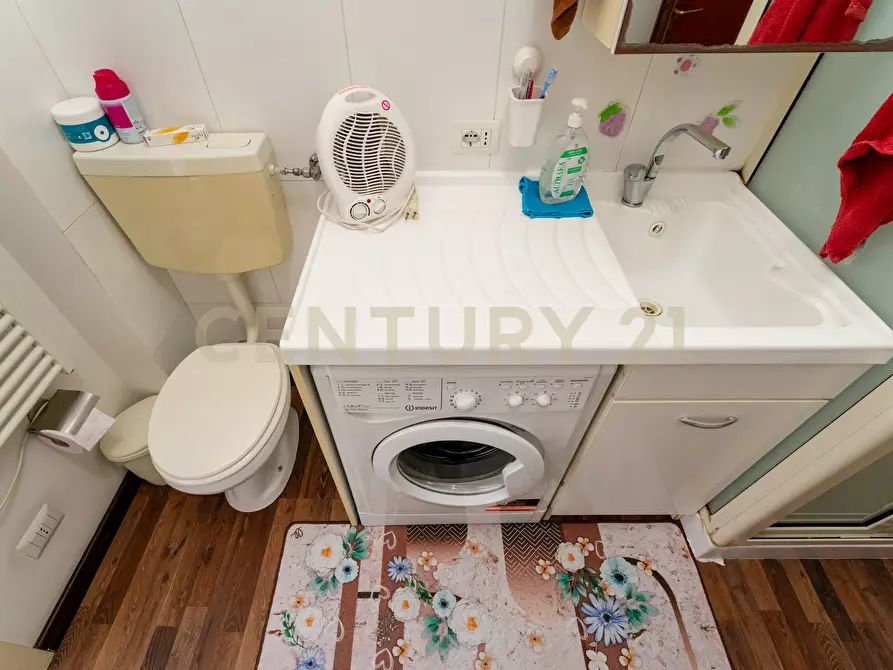 Immagine 26 di Appartamento in vendita  in Via Giordano Bruno a Misterbianco