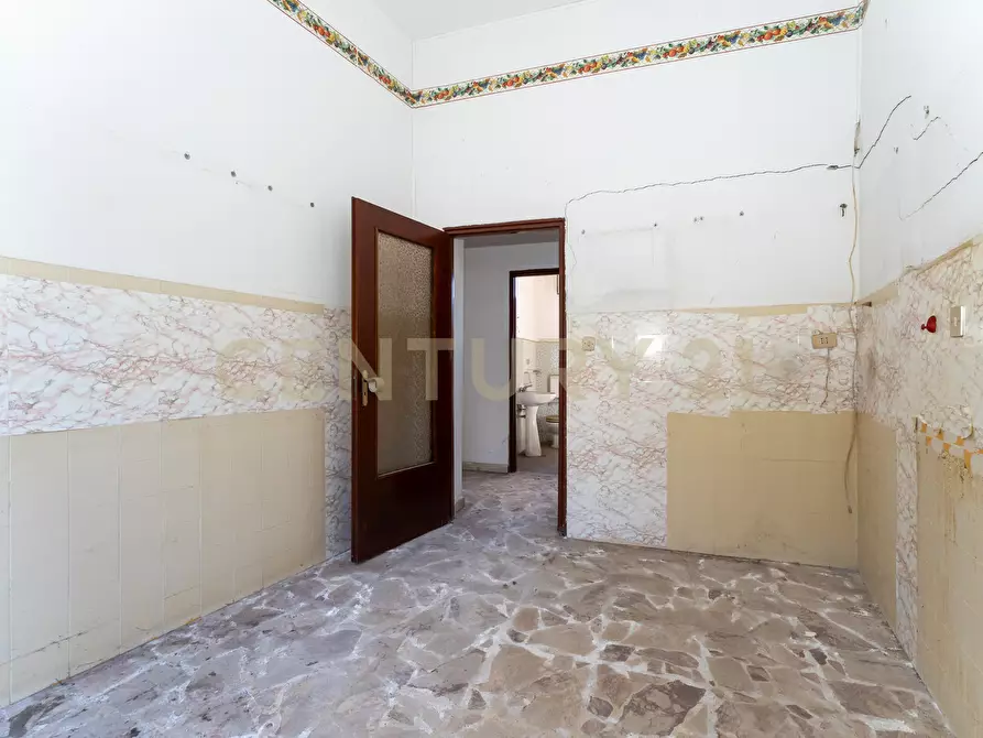 Immagine 18 di Palazzo in vendita  in Via Sebastiano Catania 284 a Catania