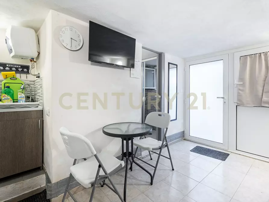 Immagine 13 di Trilocale in vendita  in Via Livorno 87 a Aci Castello