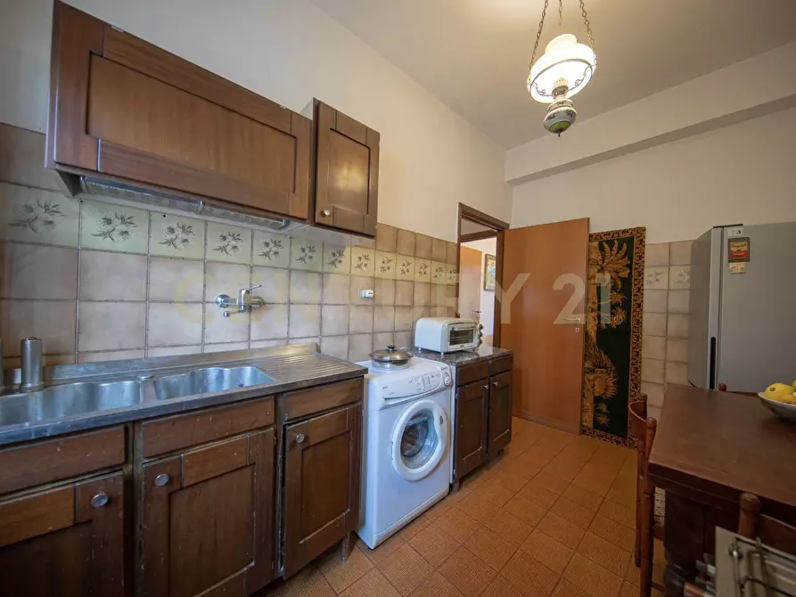 Immagine 14 di Bilocale in vendita  in Via Aurelia 301 a Roma