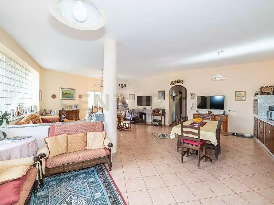 Immagine 11 di Casa indipendente in vendita  in via salaria 5 a San Giovanni La Punta