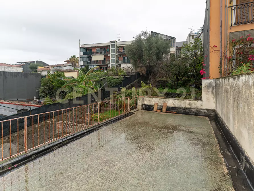 Immagine 25 di Villa in vendita  in Via Tripoli 229 a Catania