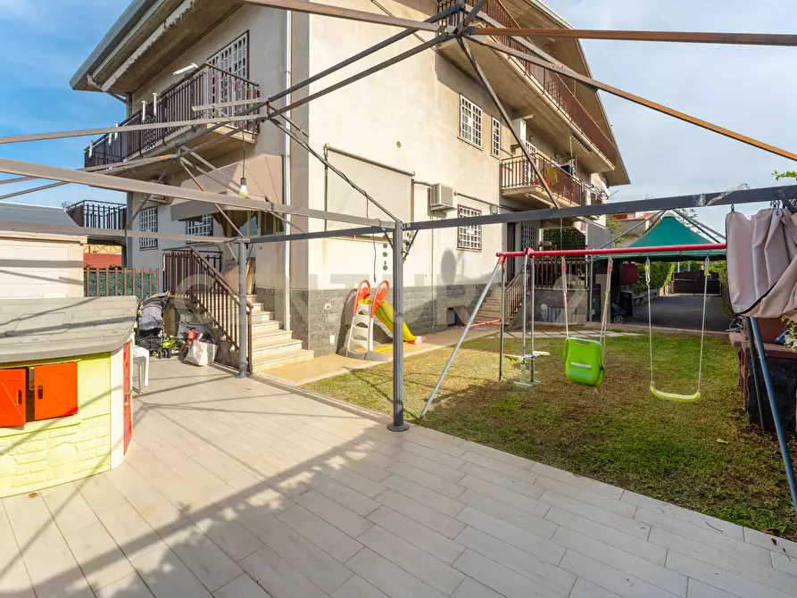 Immagine 48 di Casa semindipendente in vendita  in Via A. di Sangiuliano 42 a Sant'agata Li Battiati