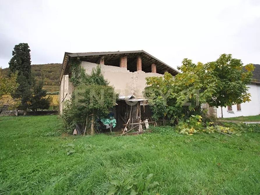 Immagine 4 di Rustico / casale in vendita  in Via Squaranto 6 a Verona