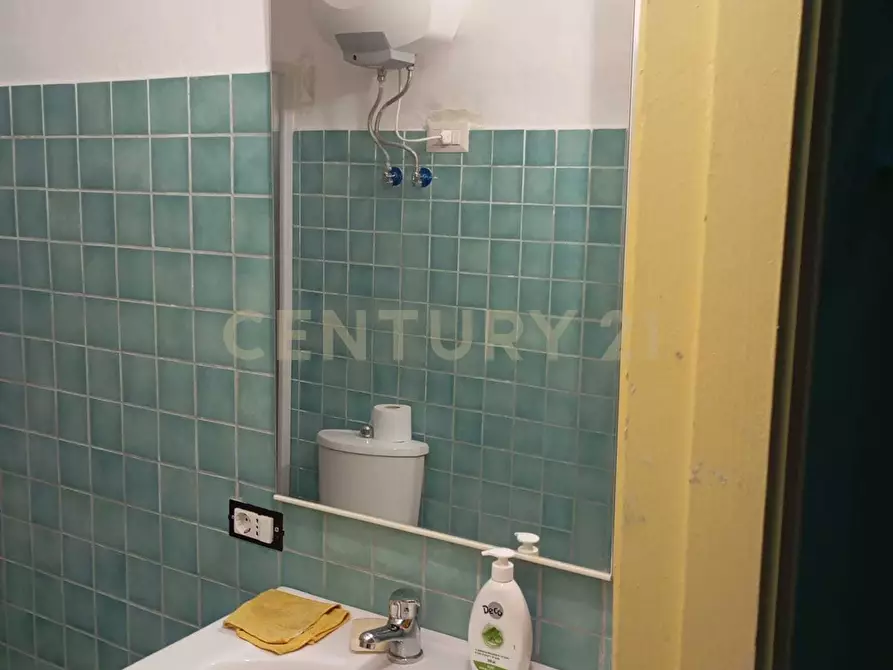 Immagine 13 di Bilocale in vendita  in Via Porticato a Giardini-Naxos