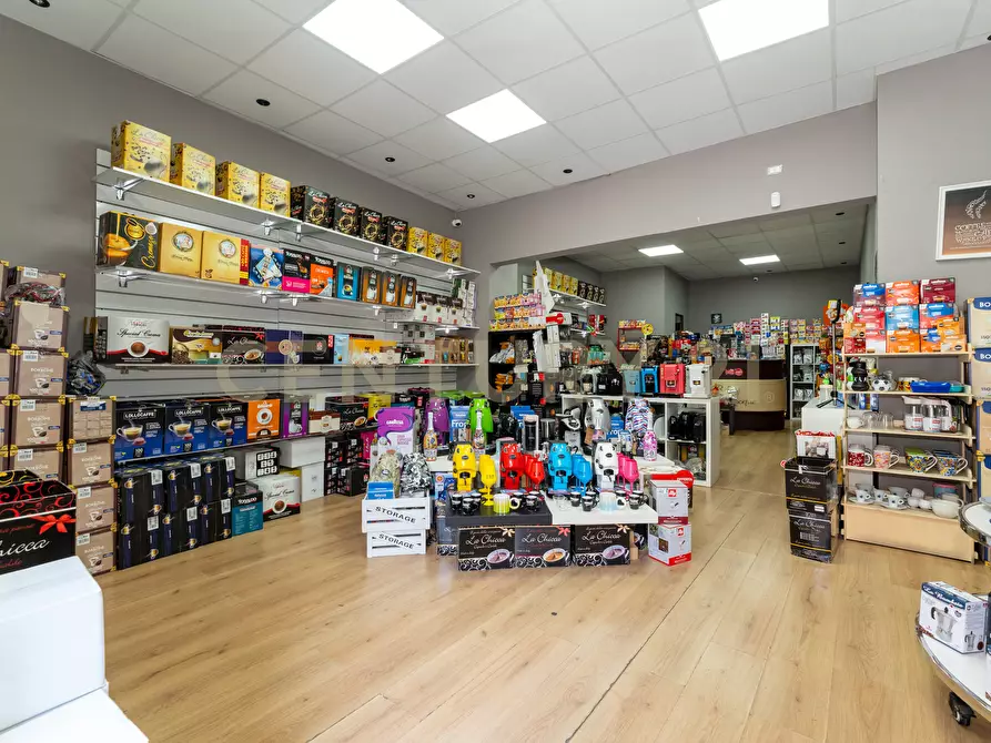 Immagine 37 di Casa indipendente in vendita  in Via Giuseppe Garibaldi 68-70-72 a Nicolosi