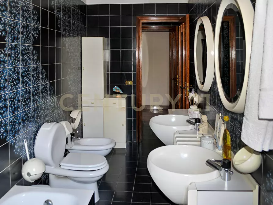 Immagine 23 di Villa in vendita  in Via Musumeci 47 a Giarre