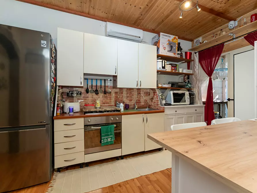 Immagine 4 di Casa indipendente in vendita  in Via Nazionale a Acireale