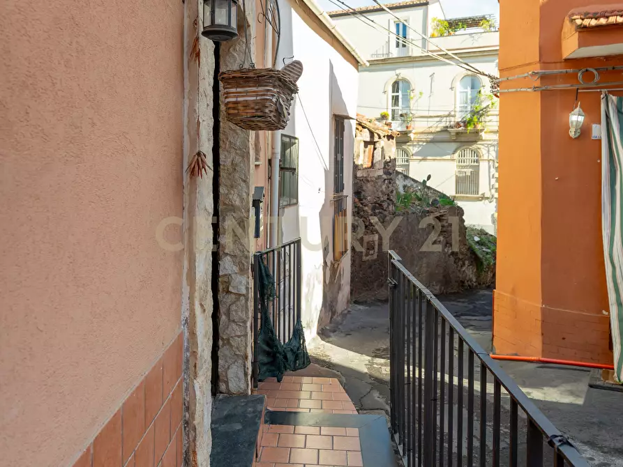 Immagine 10 di Casa indipendente in vendita  in Via Lumacari 2 a Catania