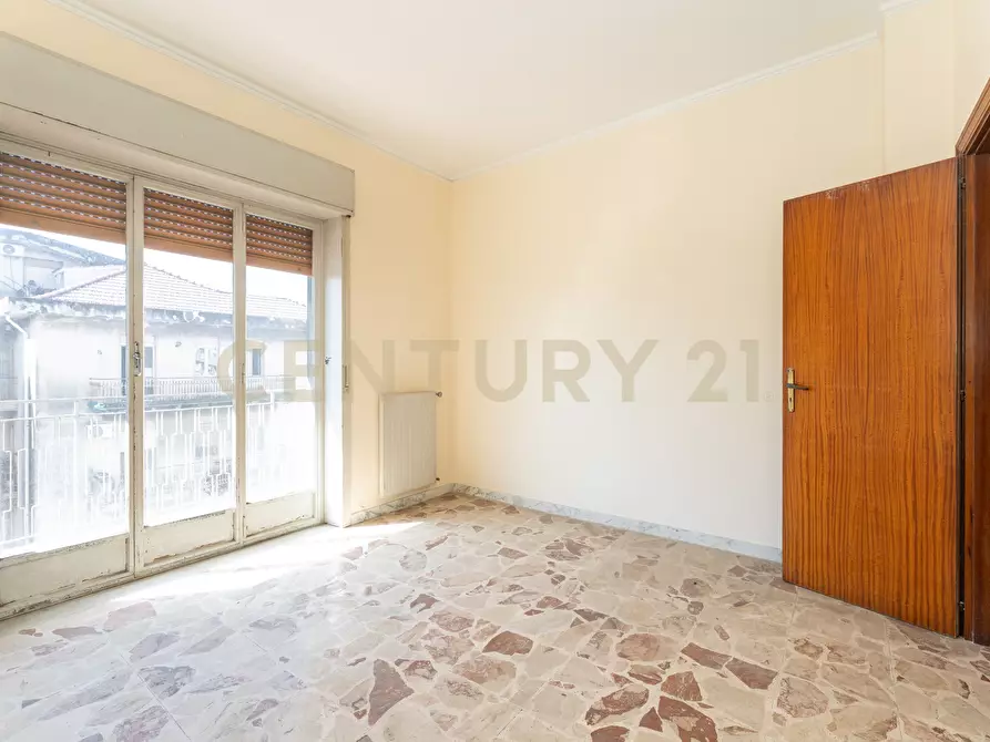 Immagine 18 di Pentalocale in vendita  in Via Carnazza 2 a Tremestieri Etneo