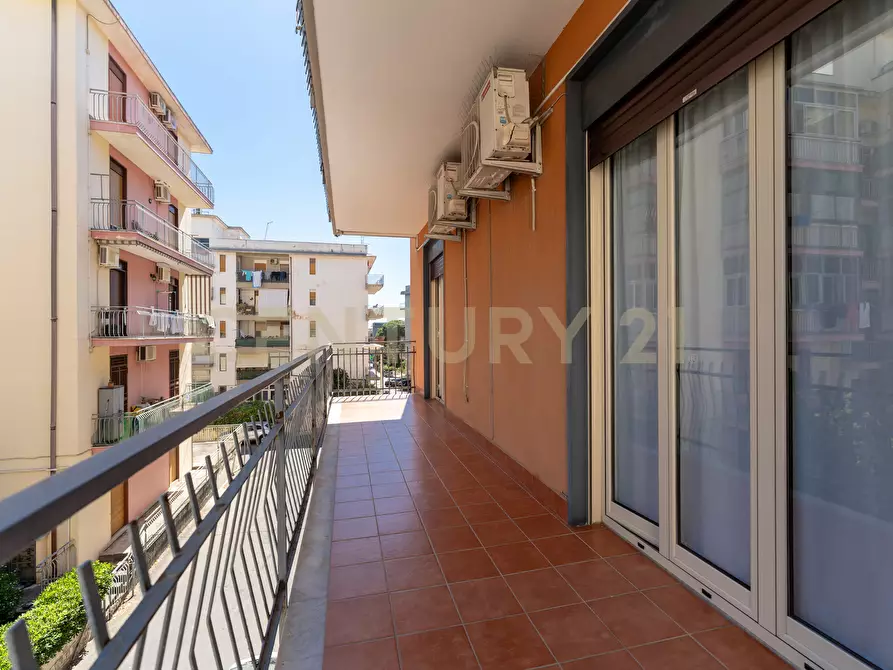 Immagine 41 di Pentalocale in vendita  in Via Carrubella 155 a Gravina Di Catania