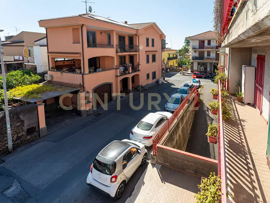 Immagine 39 di Trilocale in vendita  in Via Firenze 112 a Aci Castello