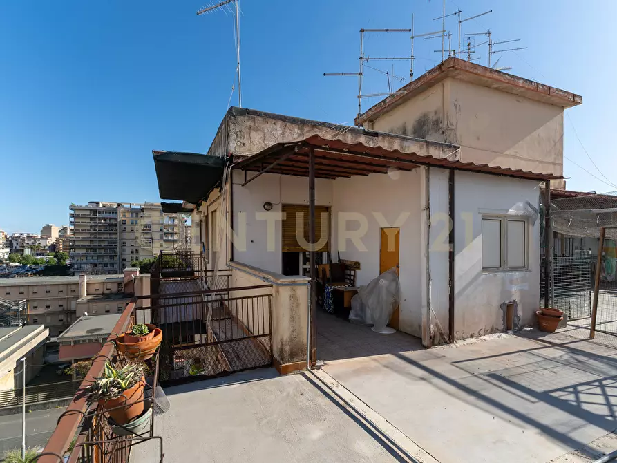 Immagine 14 di Attico in vendita  in Via San Filippo Neri 26 a Catania