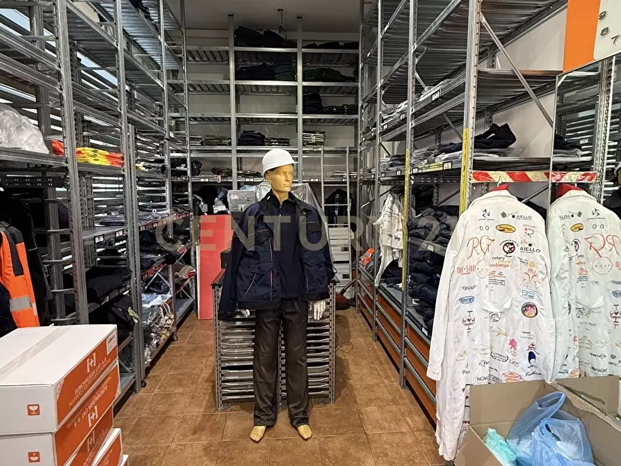 Immagine 18 di Attività commerciale in vendita  in Via Francesco Crispi 129 a Catania