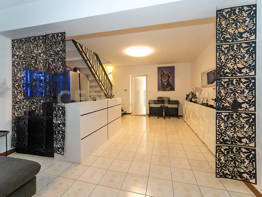 Immagine 6 di Porzione di casa in vendita  in Via XXXI Maggio 34 a Catania