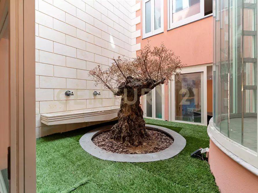 Immagine 20 di Villa in vendita  in Via Ingegnere 130 a Catania