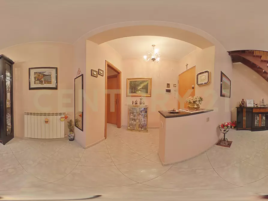 Immagine 44 di Quadrilocale in vendita  in Via Ercole Patti 91 a Pedara