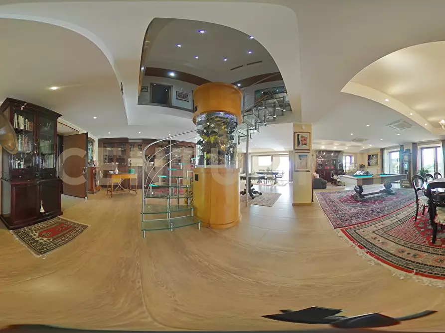 Immagine 64 di Villa in vendita  in Via Brinzio 20 a Aci Catena