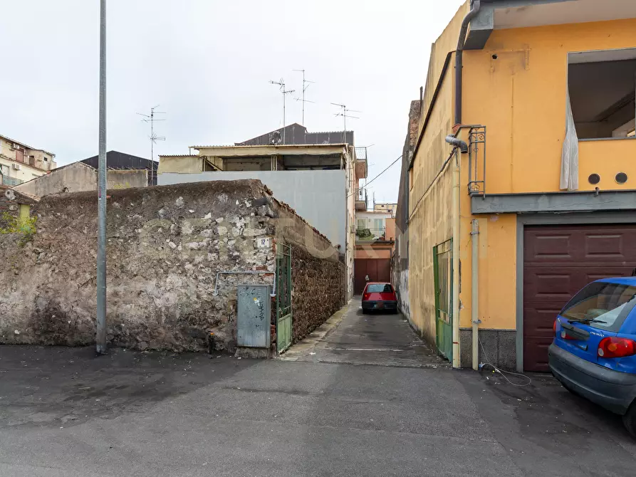 Immagine 46 di Casa indipendente in vendita  in Via Mirko 12 a Catania