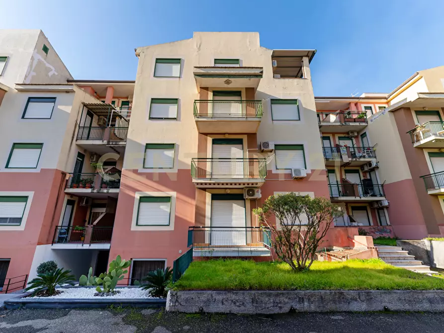 Immagine 32 di Appartamento in vendita  in Contrada Pietrenere n17 a Giardini-Naxos