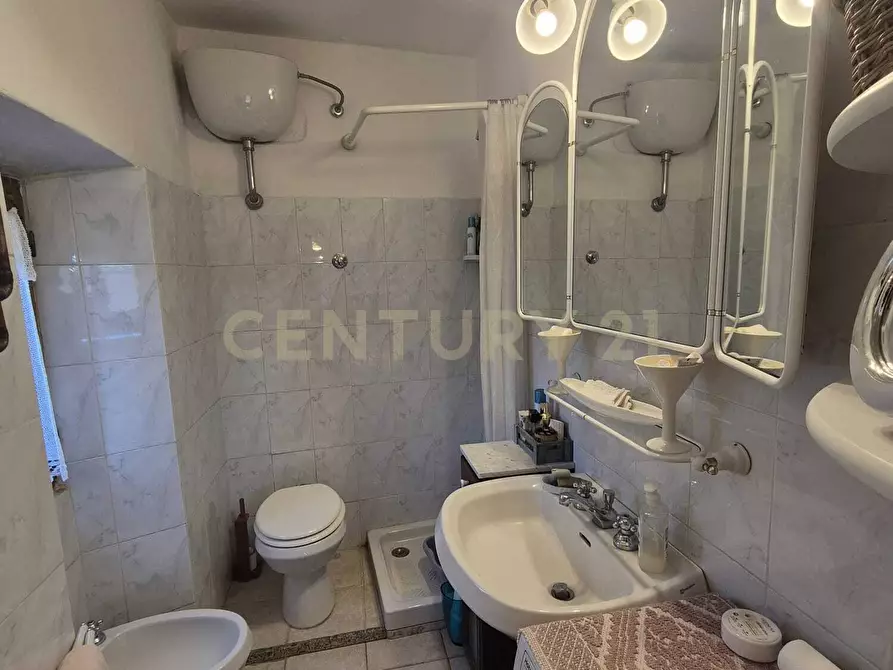 Immagine 37 di Attico in vendita  in Via Isidoro Maggi a Arcidosso