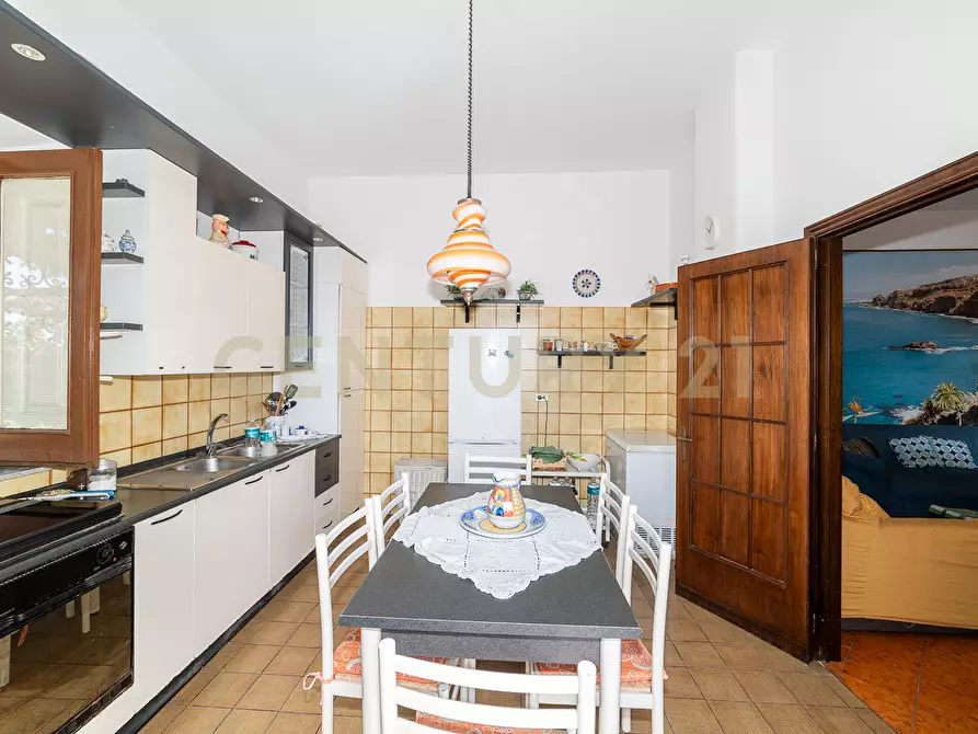 Immagine 35 di Villa in vendita  in Strada Comunale 9 Praiola 8 a Riposto