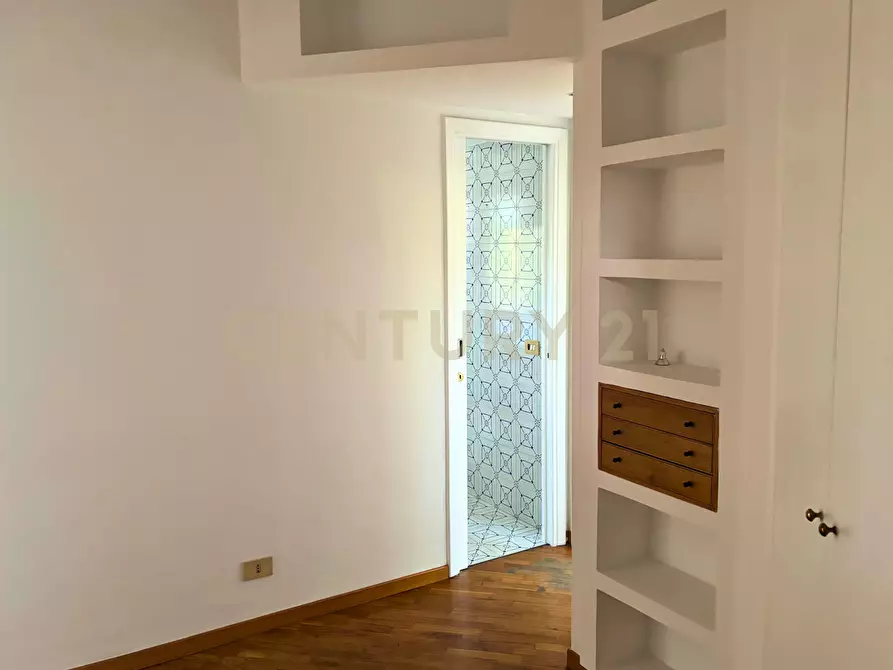 Immagine 6 di Bilocale in affitto  in Via Valsolda 129 a Roma