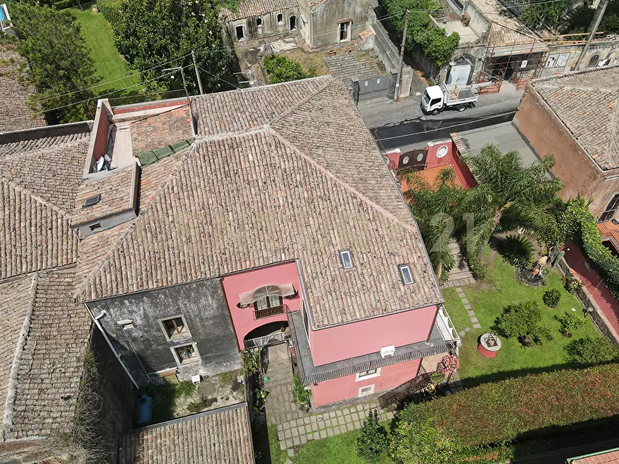 Immagine 82 di Villa in vendita  in Via Scalilla 42 a Catania