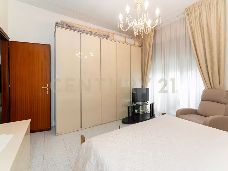 Immagine 35 di Quadrilocale in vendita  in Via Vincenzo Giuffrida 194 a Catania
