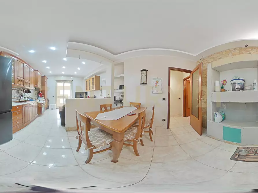 Immagine 39 di Pentalocale in vendita  in Via Goffredo Mameli 4 a Belpasso