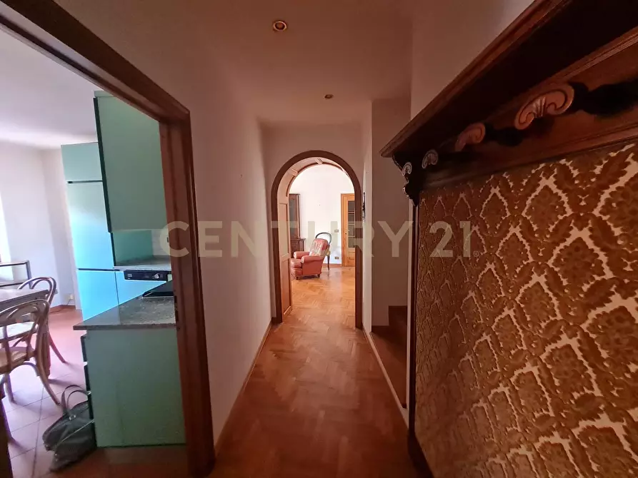 Immagine 5 di Pentalocale in vendita  in via Vittorio Emanuele III 3 a Scansano