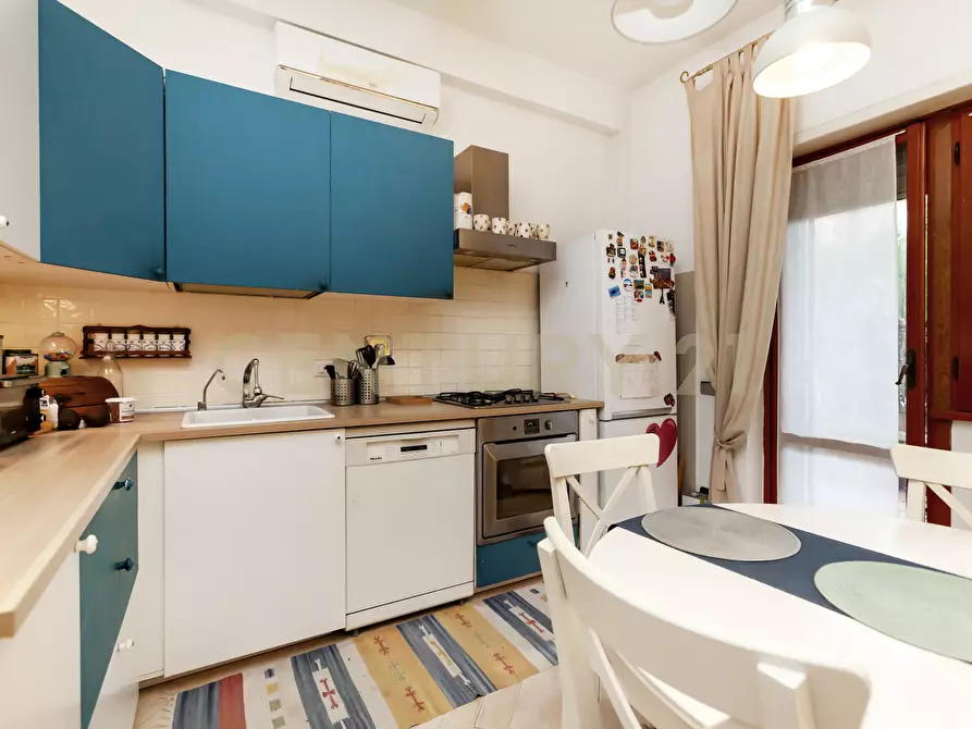 Immagine 7 di Trilocale in vendita  in Via Montasola 34 a Roma