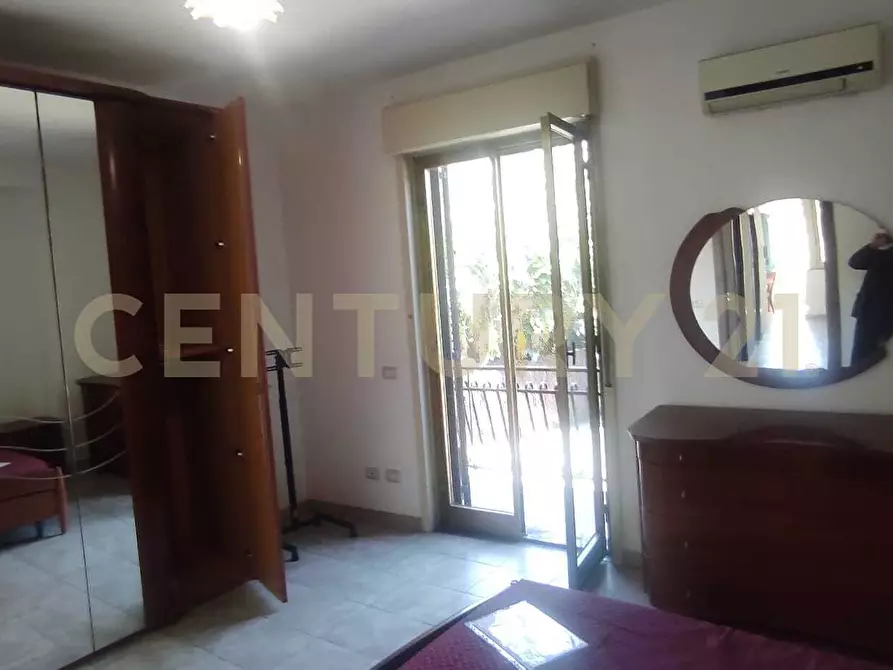 Immagine 1 di Bilocale in vendita  in Via Luigi Settembrini 2 a Giarre